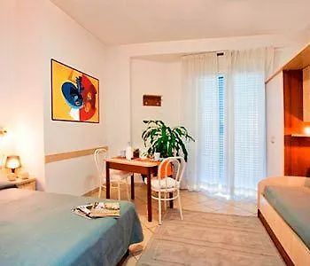 Mediterraneo شقة فندقية ريميني