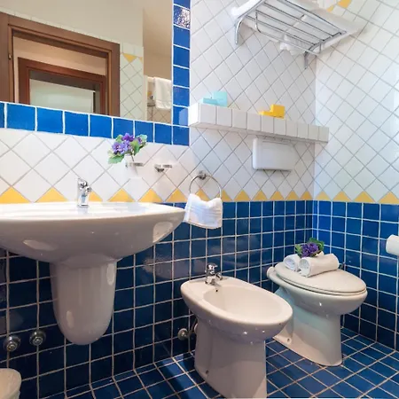 Mediterraneo アパートホテル リミニ