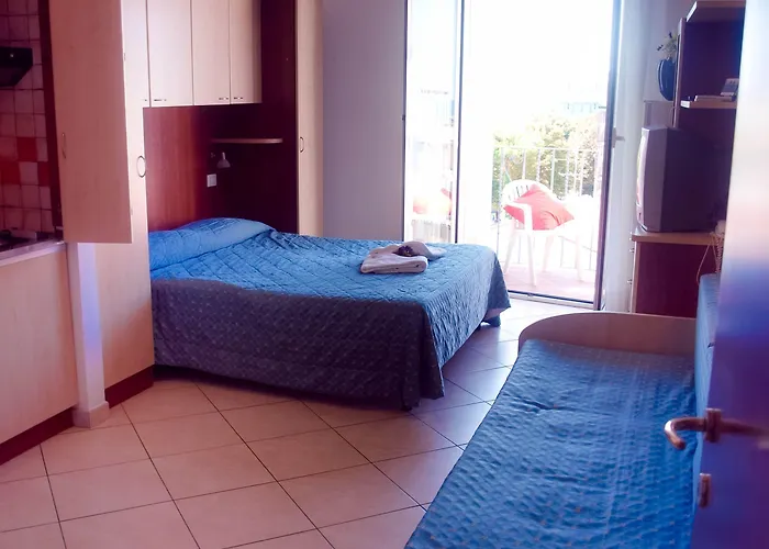 Mediterraneo 4* Римини