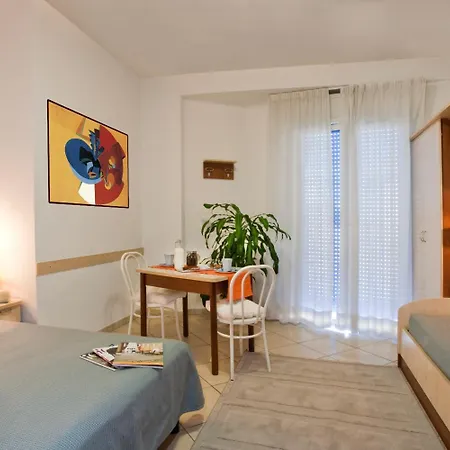 Mediterraneo 4*