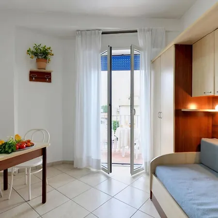 Mediterraneo 4*